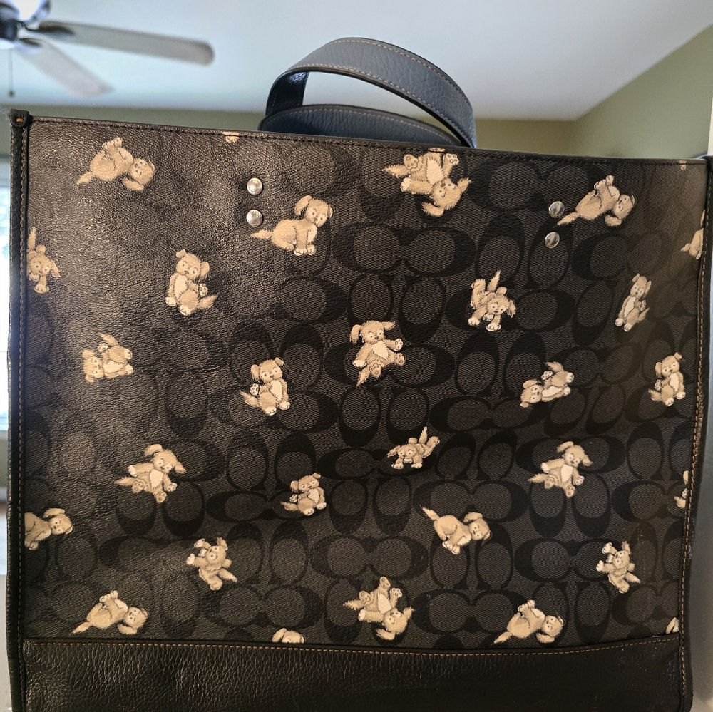 Coach Dempsey Tote bag Signature. Puppy Print. - Picture 7 of 12